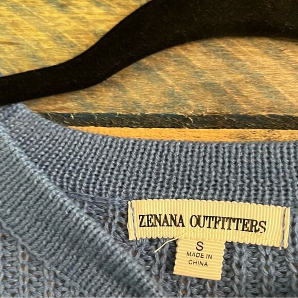 Zenana Blue‎ Sweater Size Small - Picture 9 of 11